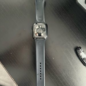 Apple Watch series 8